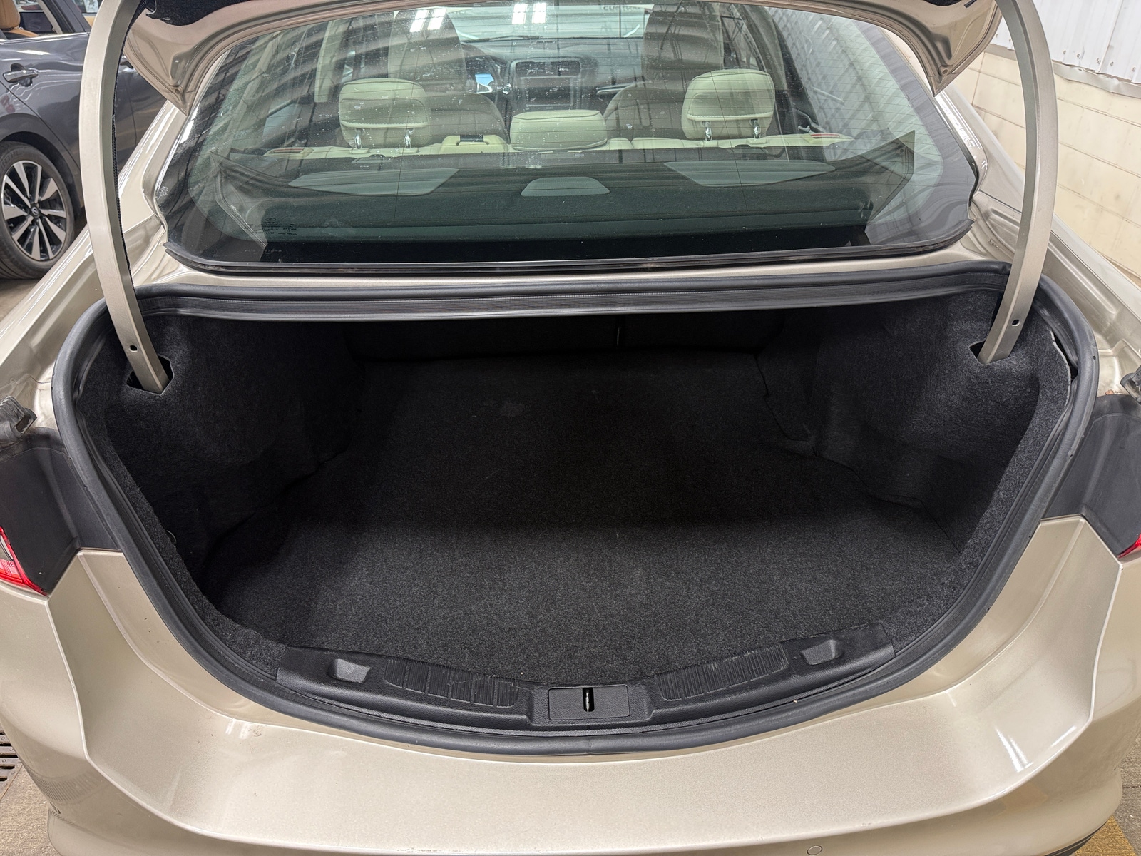 Thumbnail: 2017 Ford Fusion - 6