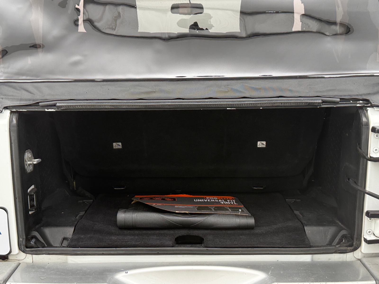 Thumbnail: 2017 Jeep Wrangler - 7