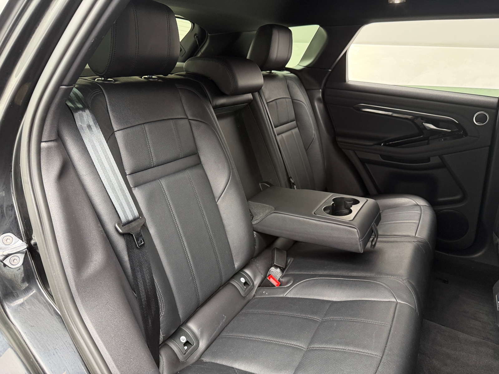 Thumbnail: 2020 Land Rover Range Rover Evoque - 5