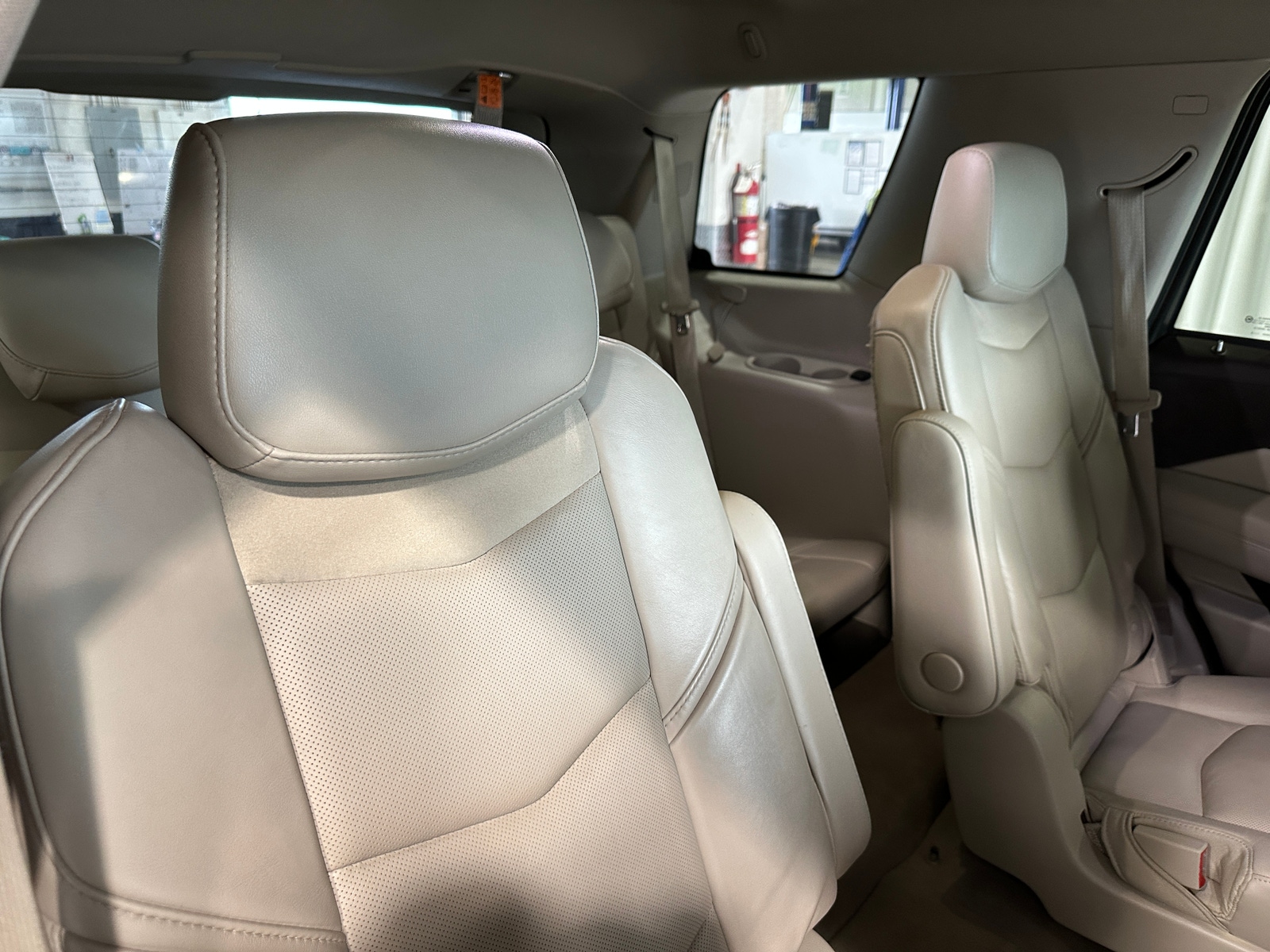 Thumbnail: 2015 Cadillac Escalade - 5