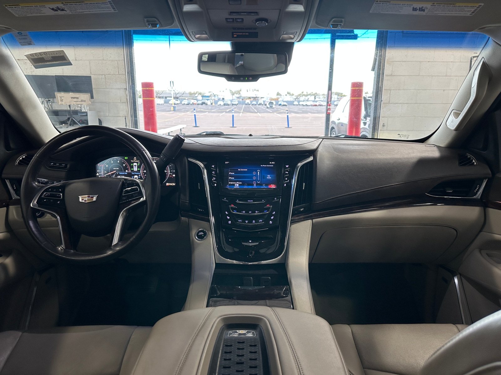 Thumbnail: 2015 Cadillac Escalade - 2