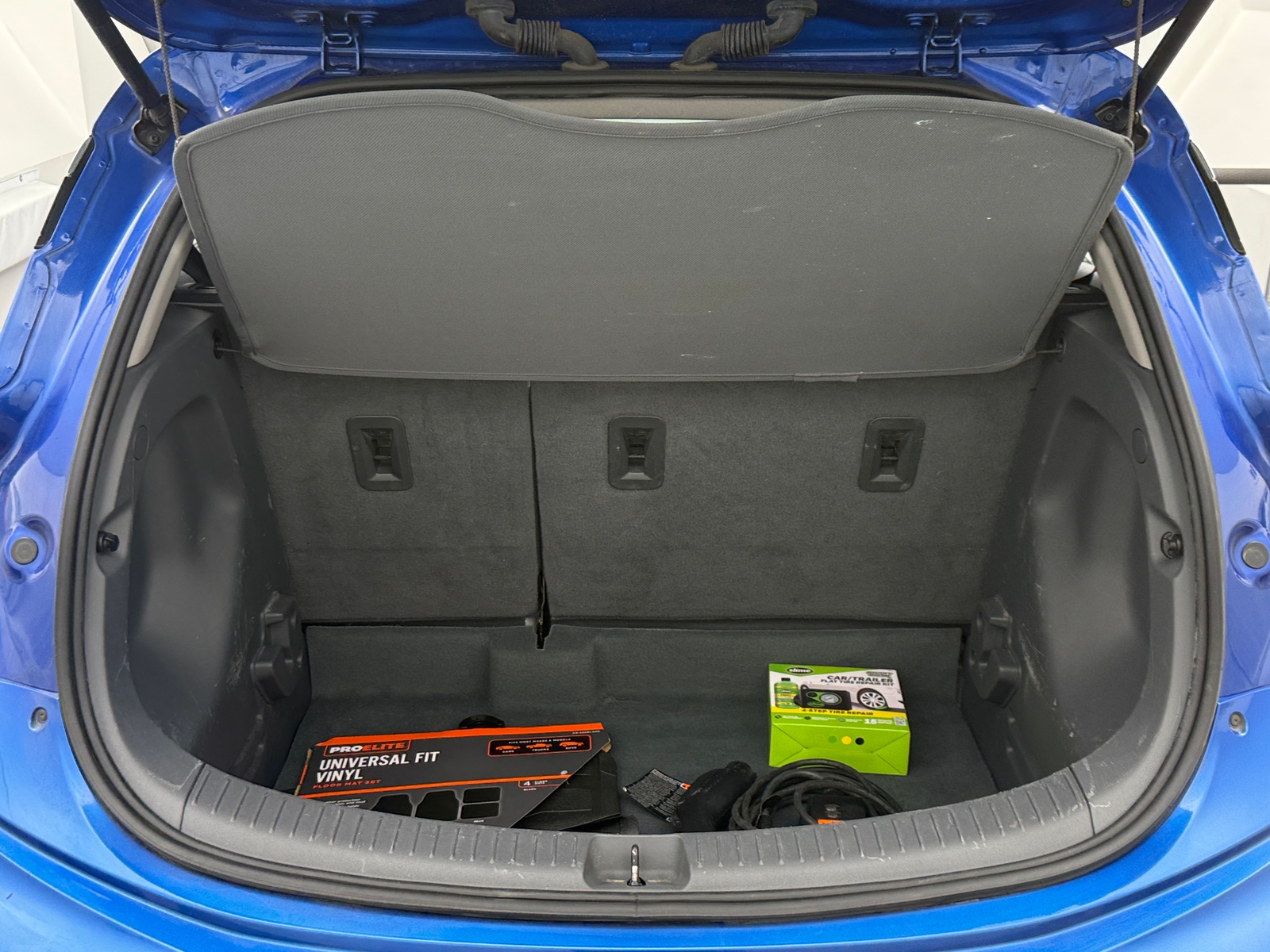 Thumbnail: 2017 Chevrolet Bolt EV - 7