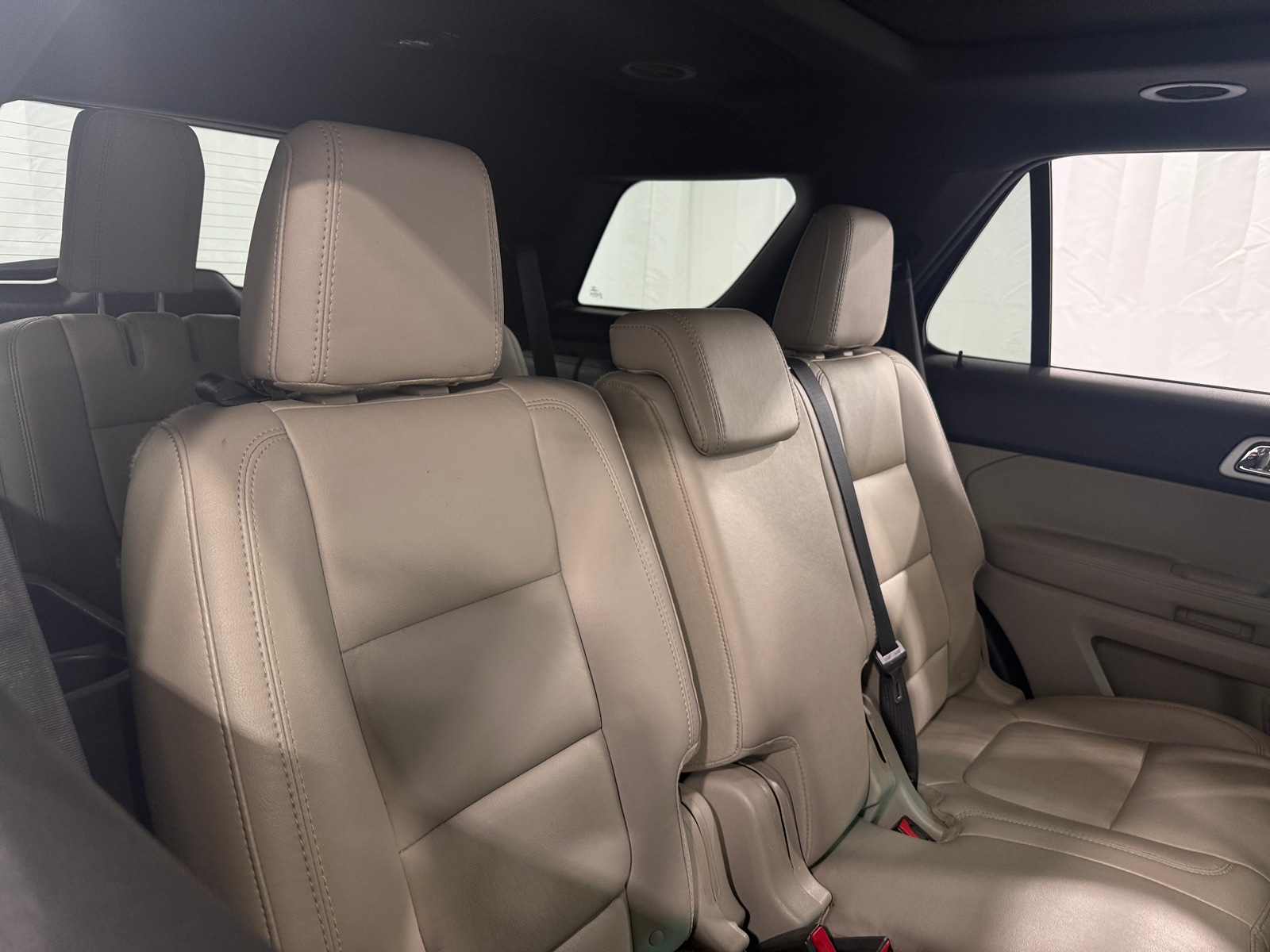 Thumbnail: 2015 Ford Explorer - 6