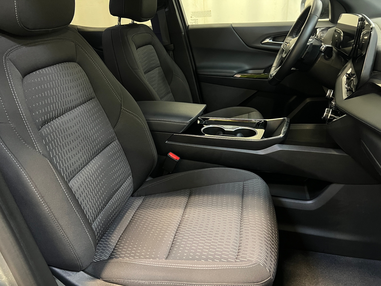 Thumbnail: 2025 Chevrolet Equinox - 2