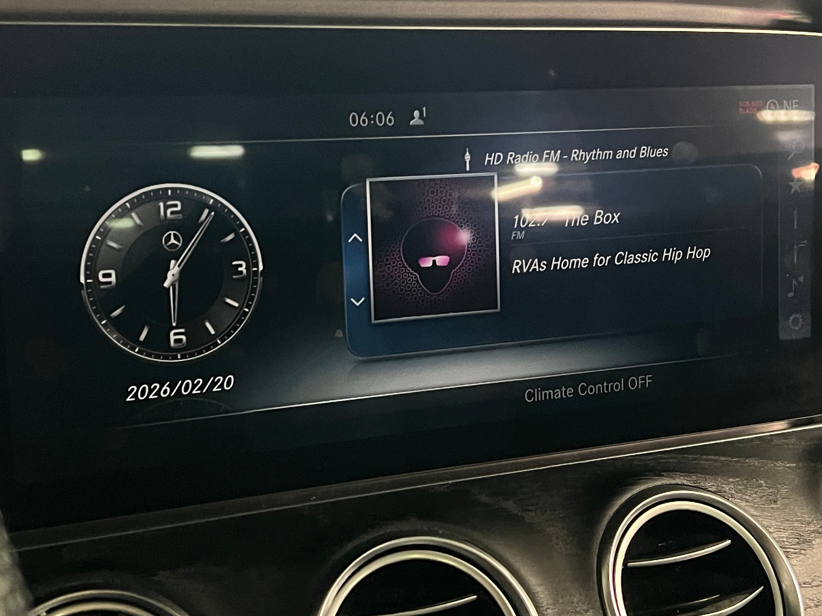 Thumbnail: 2017 Mercedes-Benz E-Class - 3