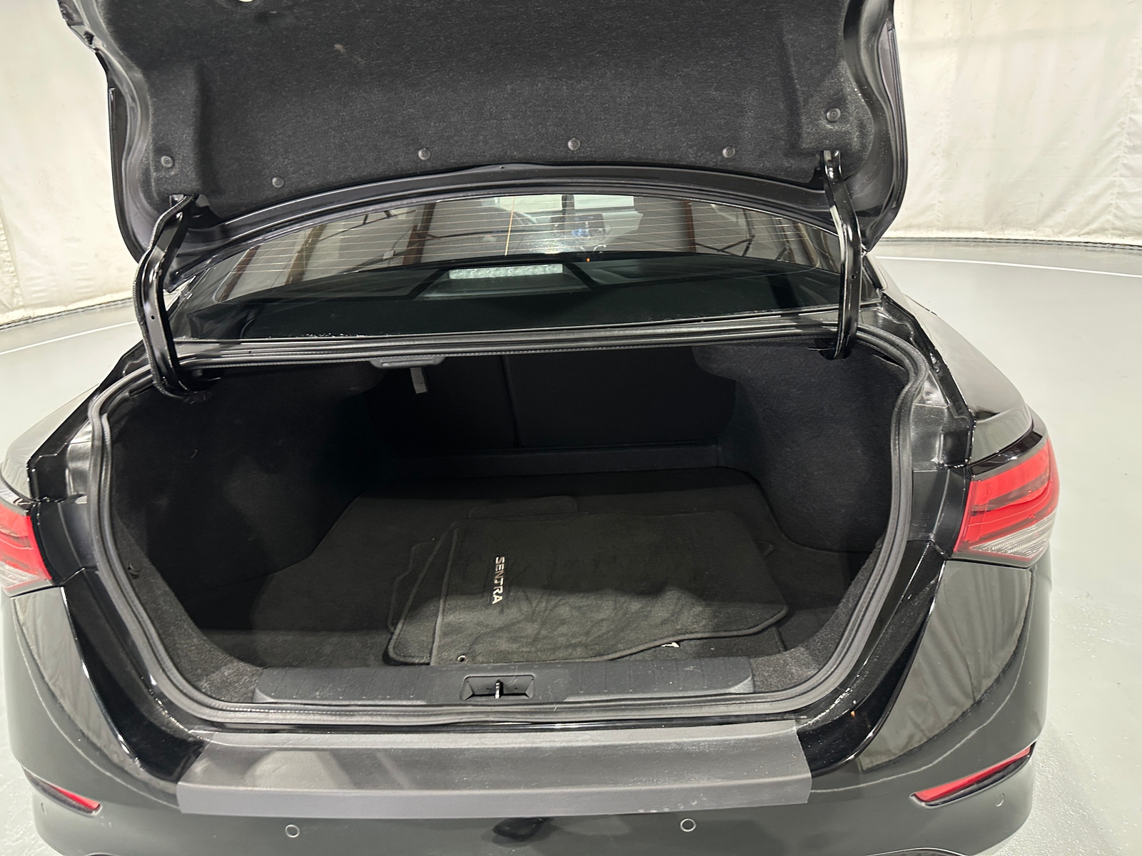 Thumbnail: 2022 Nissan Sentra - 7