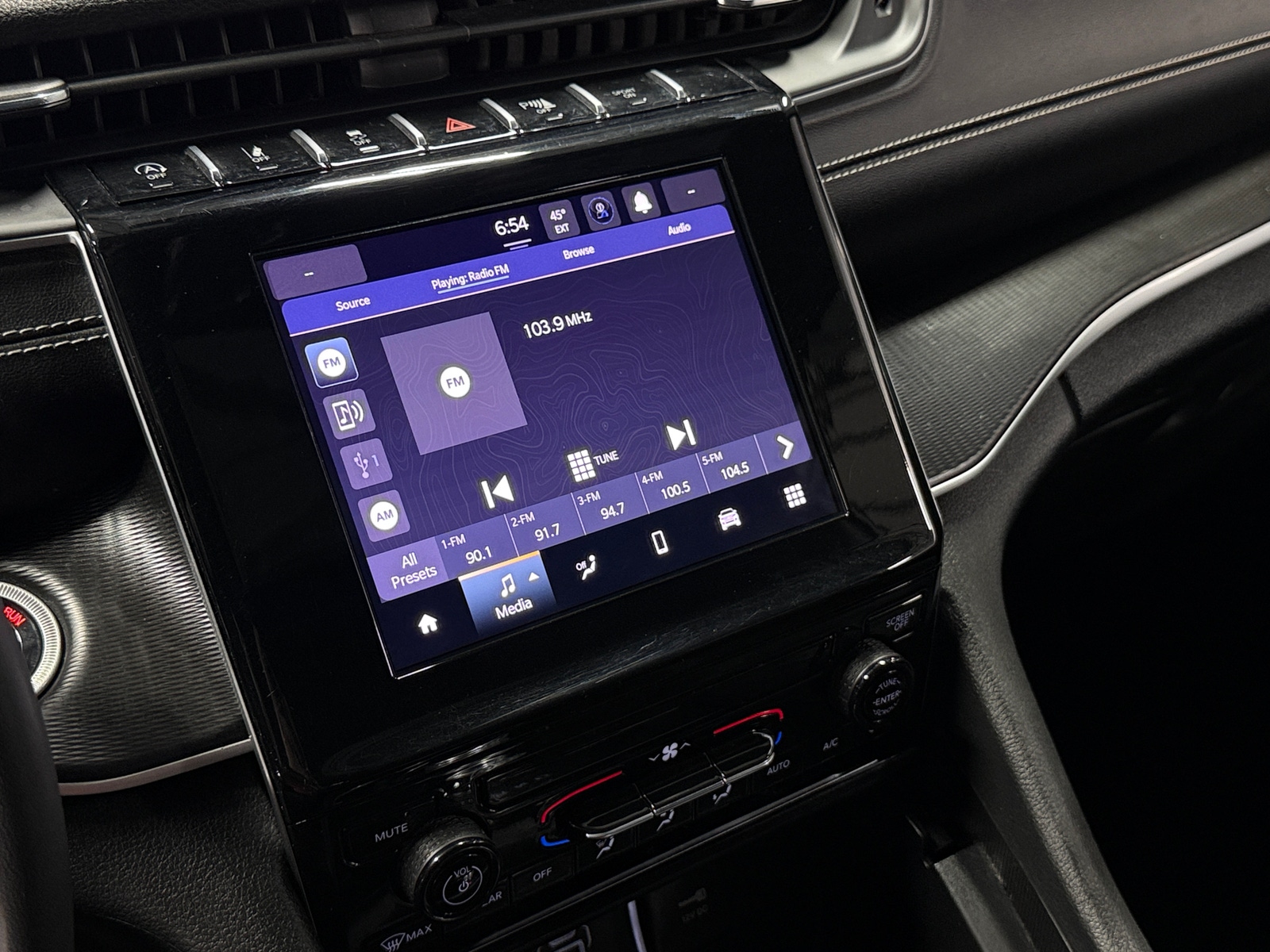 Thumbnail: 2025 Jeep Grand Cherokee L - 4