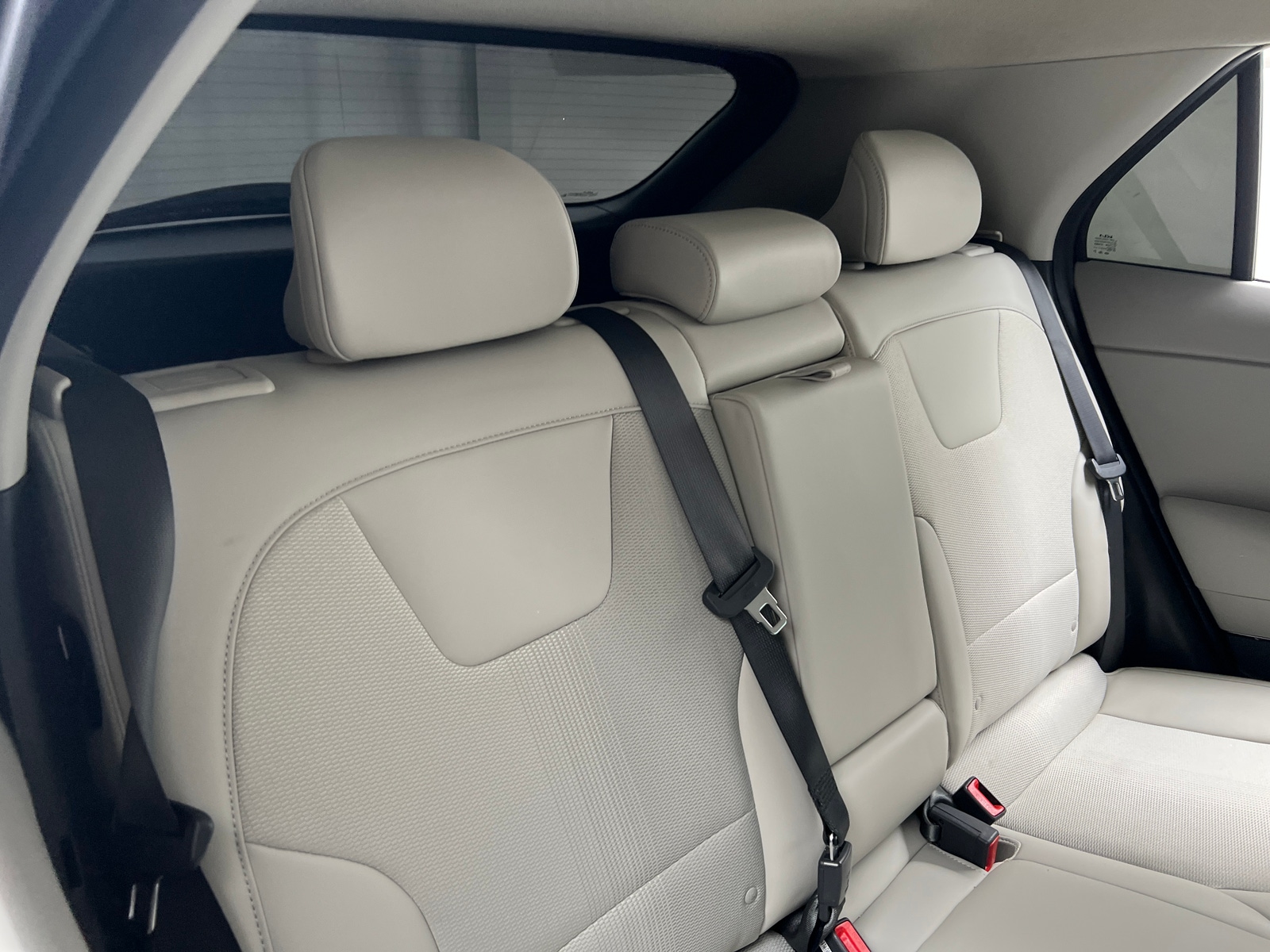 Thumbnail: 2023 Kia Niro - 5