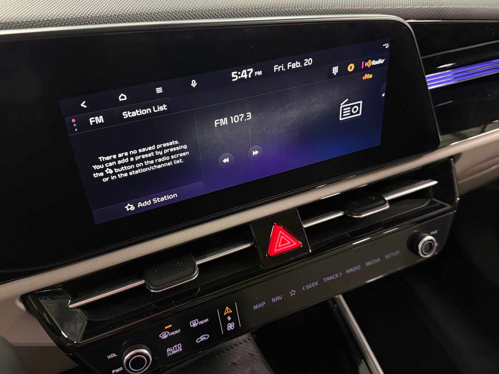 Thumbnail: 2023 Kia Niro - 3