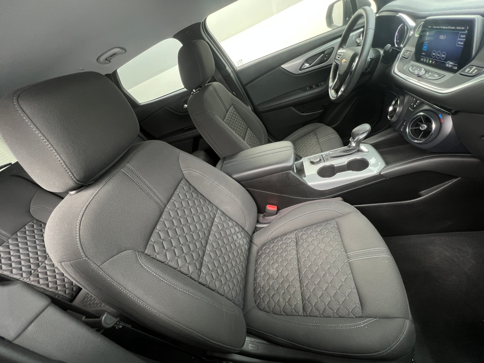 Thumbnail: 2022 Chevrolet Blazer - 2