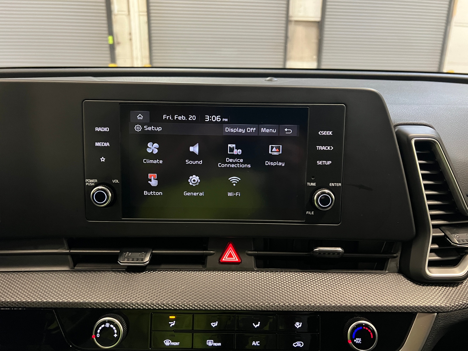 Thumbnail: 2025 Kia Sportage - 4