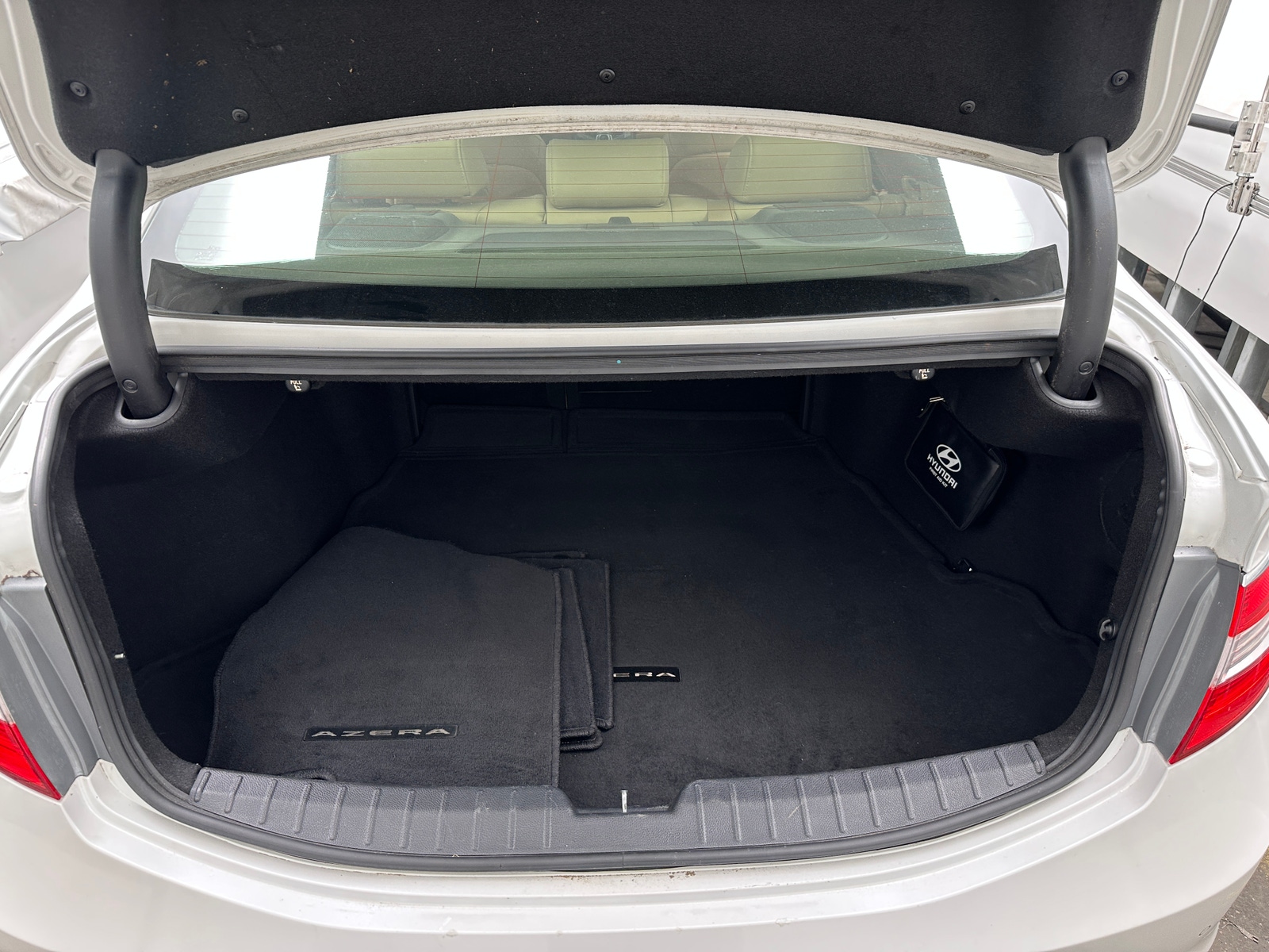 Thumbnail: 2015 Hyundai Azera - 6