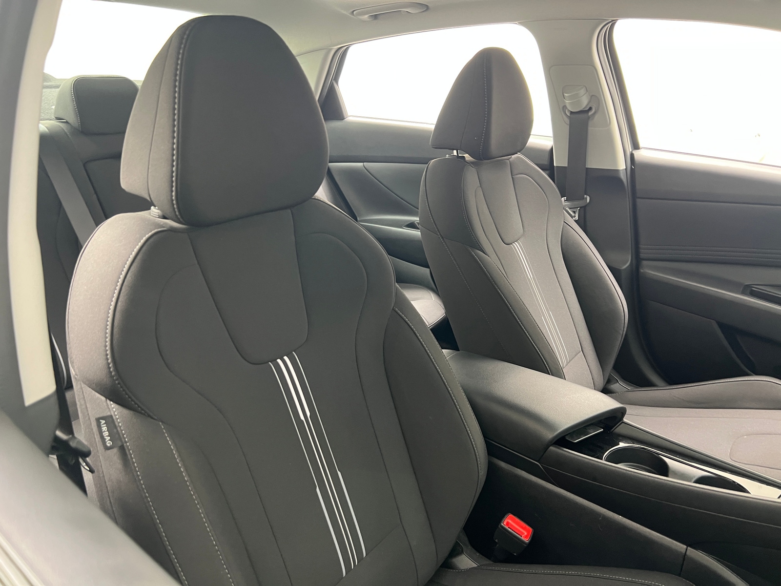 Thumbnail: 2025 Hyundai Elantra - 2