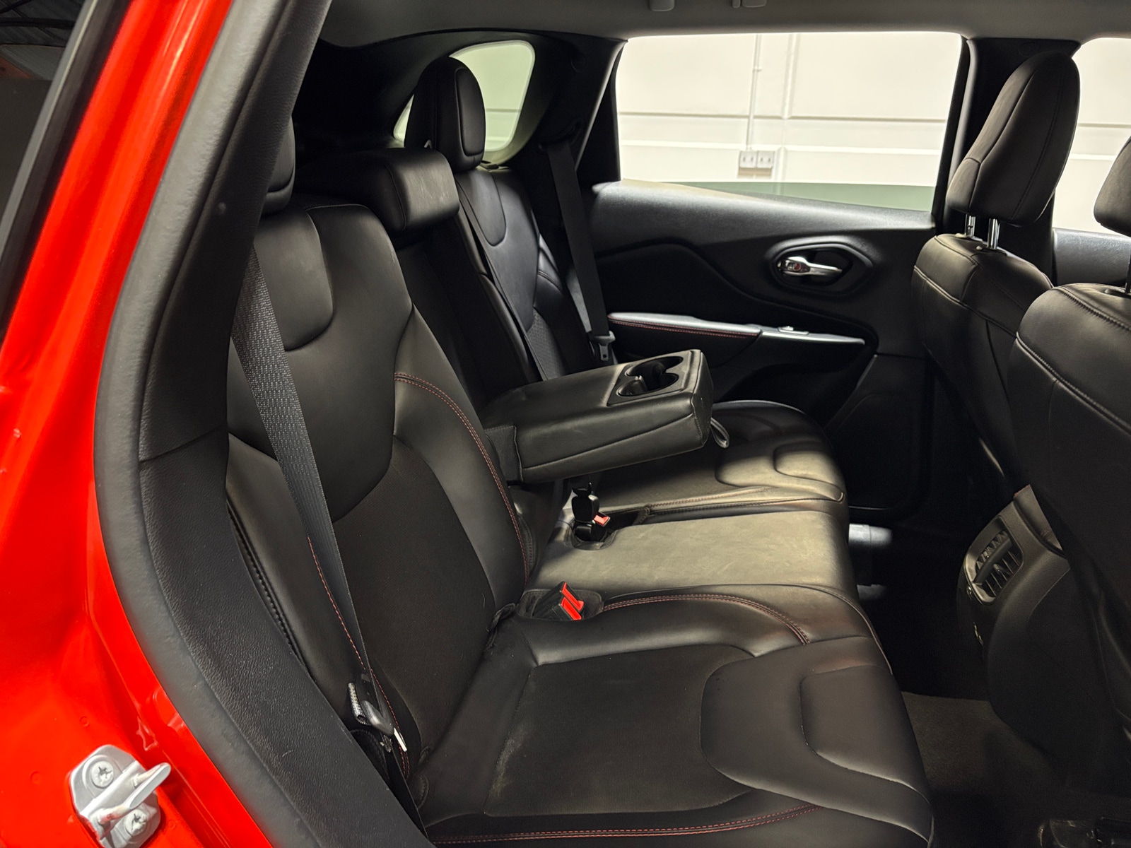 Thumbnail: 2021 Jeep Cherokee - 6