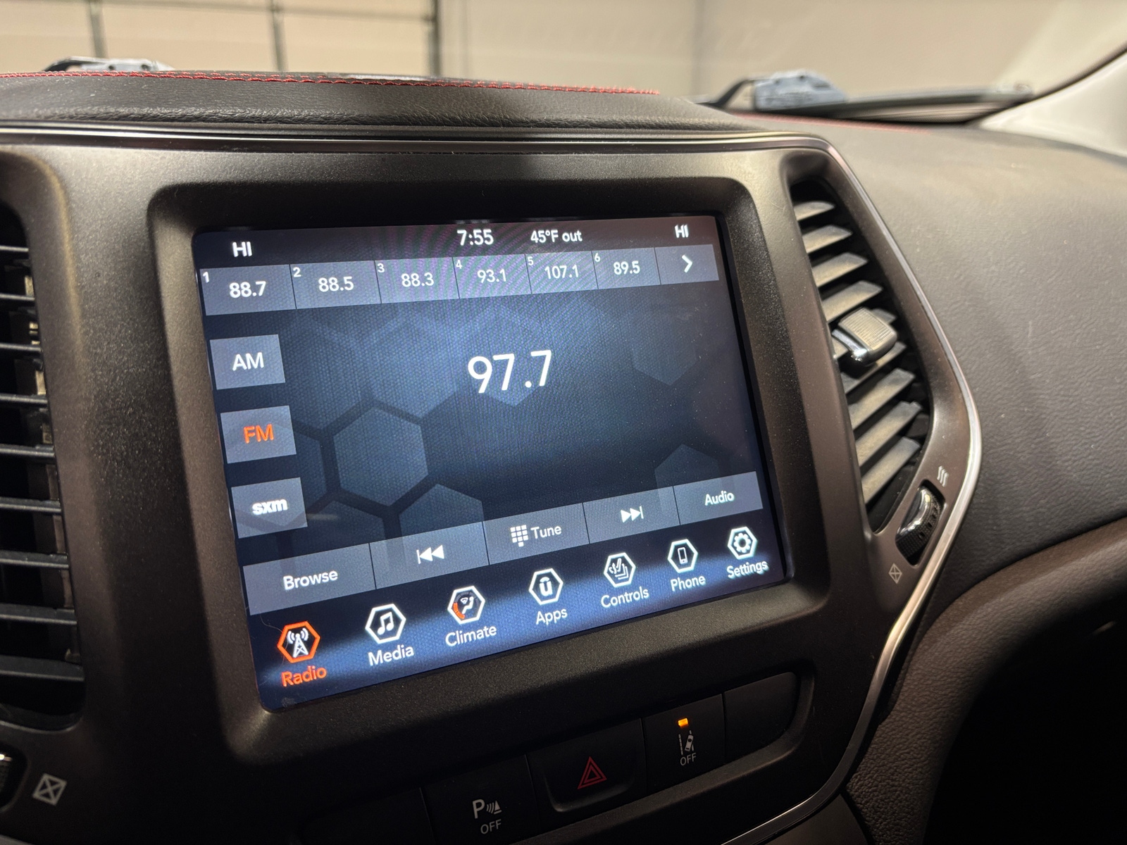 Thumbnail: 2021 Jeep Cherokee - 4