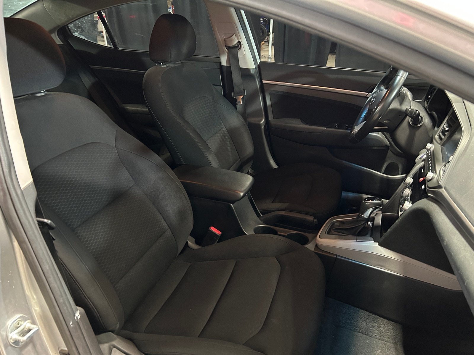 Thumbnail: 2020 Hyundai Elantra - 2