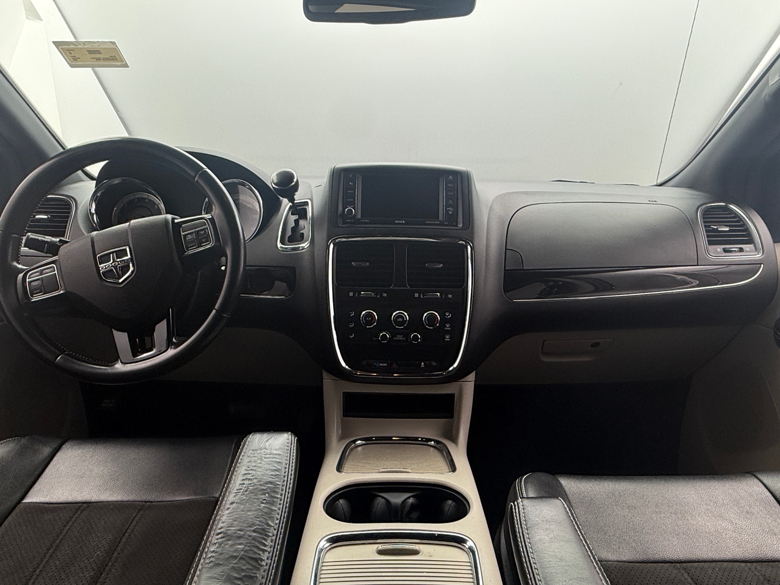 Thumbnail: 2020 Dodge Grand Caravan - 2