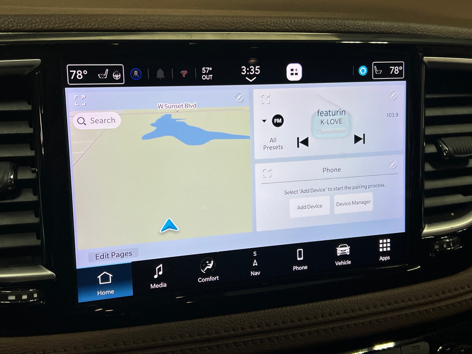 Thumbnail: 2021 Chrysler Pacifica - 3