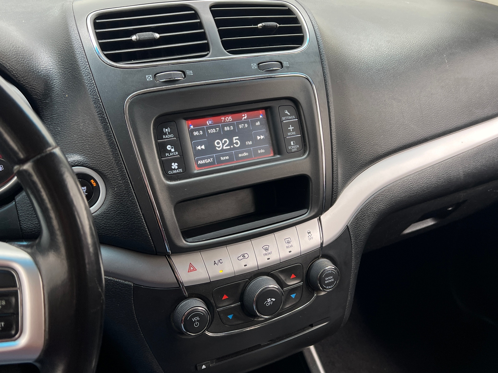 Thumbnail: 2020 Dodge Journey - 4