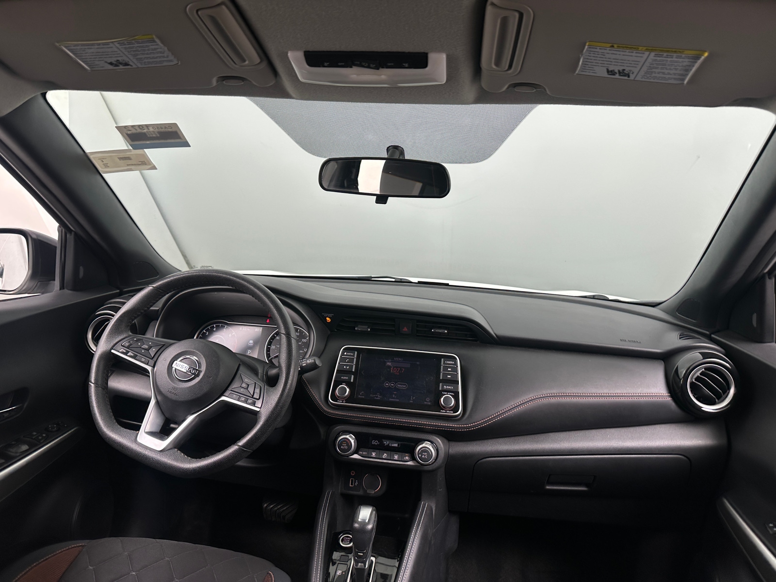 Thumbnail: 2018 Nissan Kicks - 3