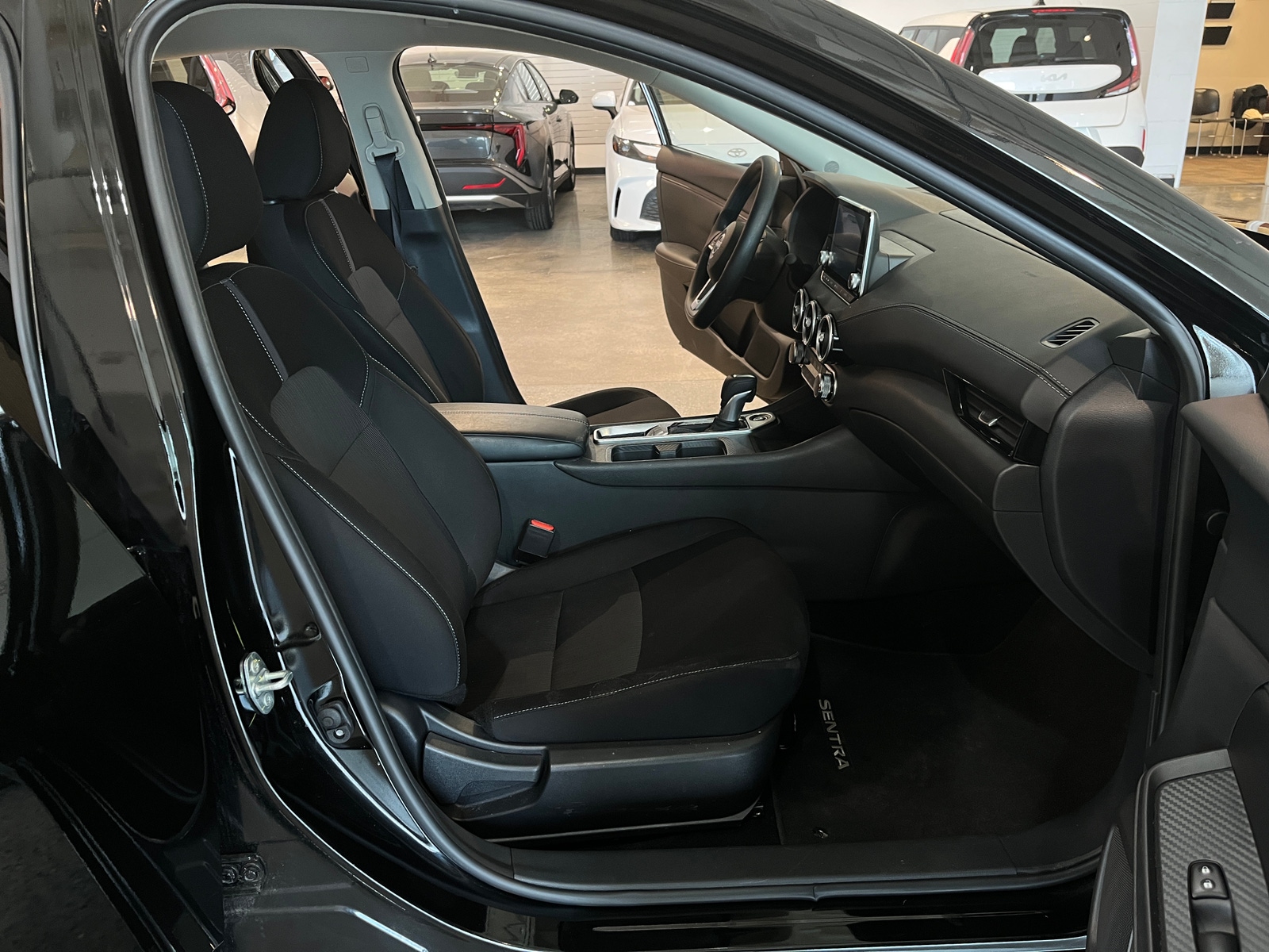 Thumbnail: 2025 Nissan Sentra - 2