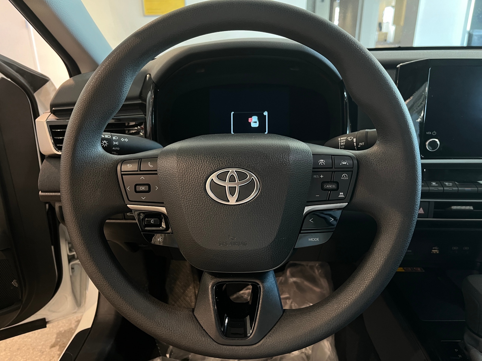 Thumbnail: 2025 Toyota Camry - 5