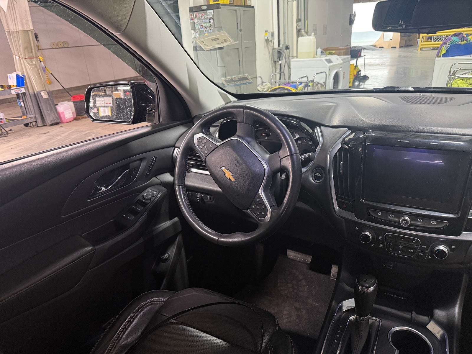 Thumbnail: 2020 Chevrolet Traverse - 4