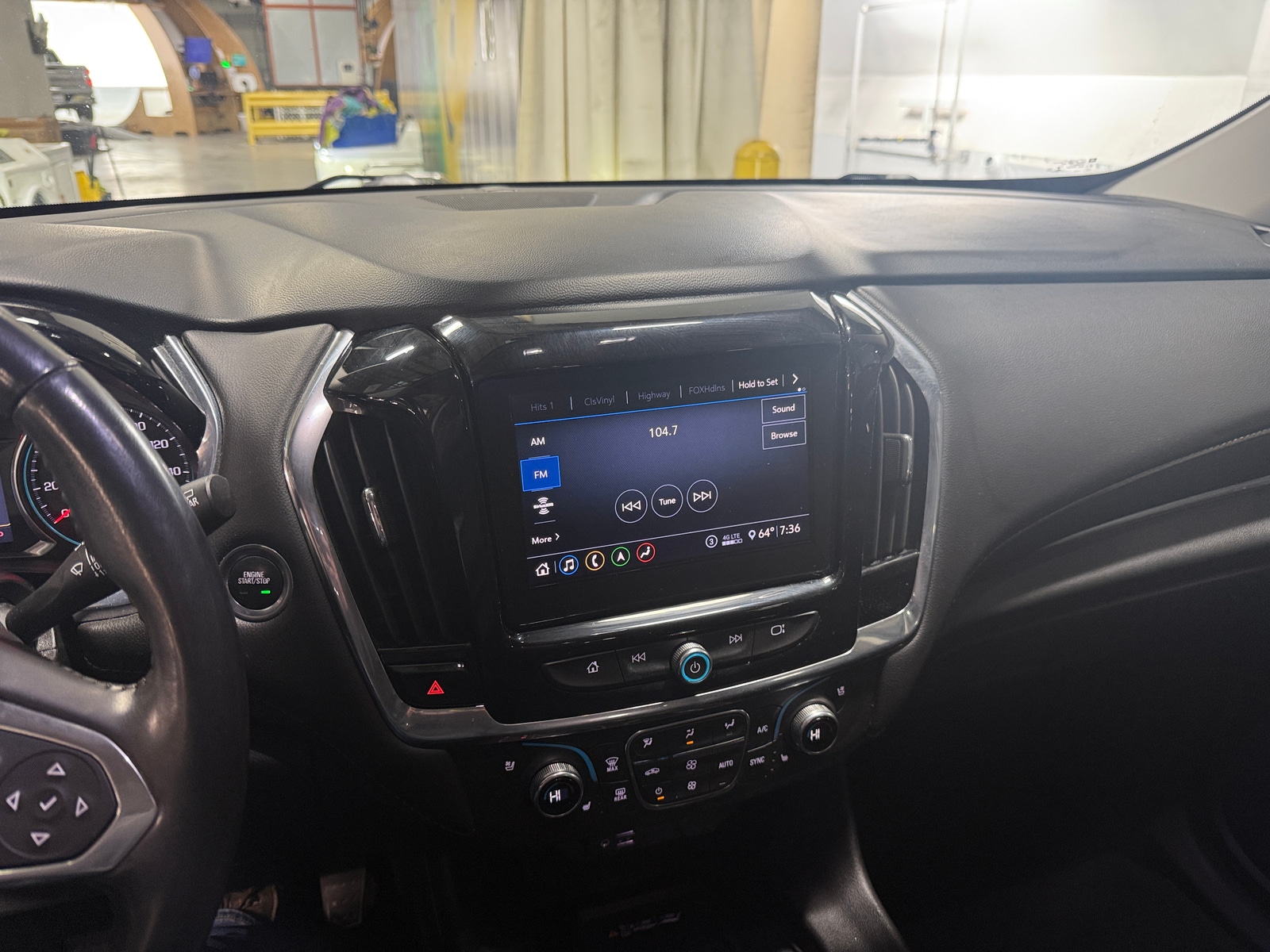 Thumbnail: 2020 Chevrolet Traverse - 3