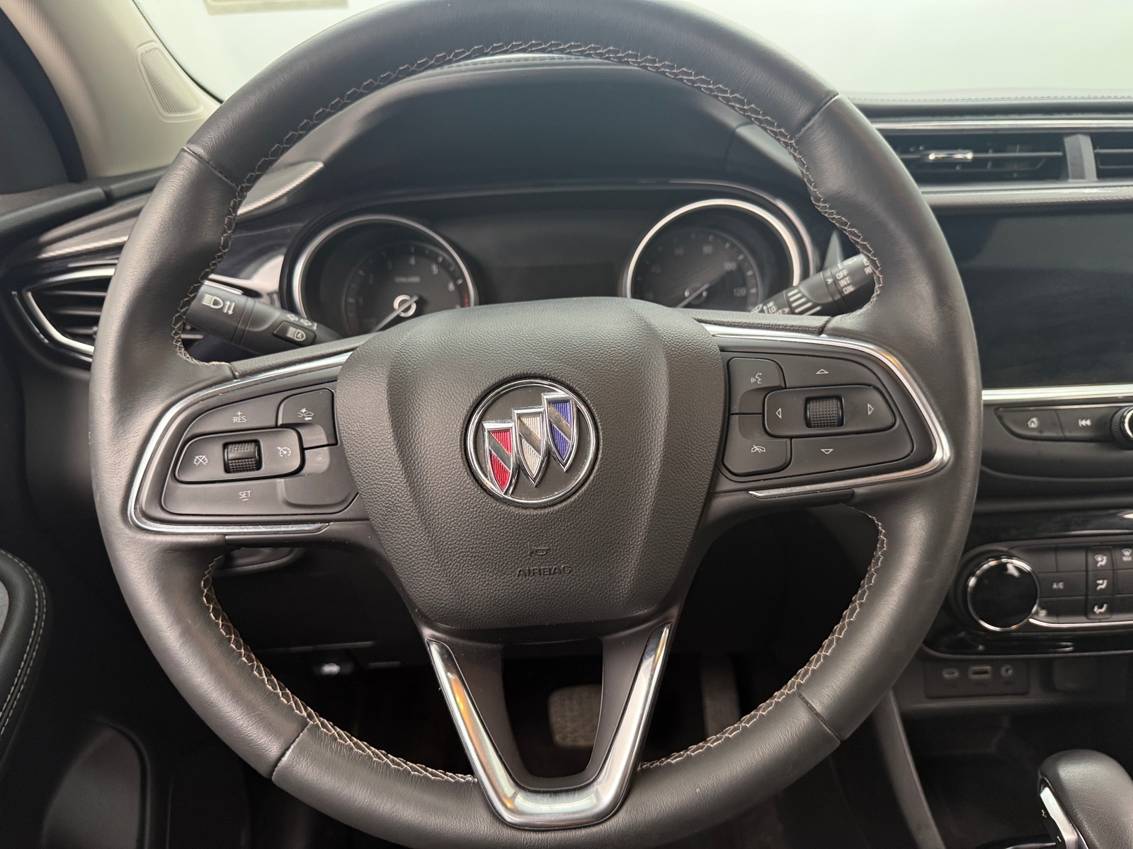 Thumbnail: 2022 Buick Encore GX - 4