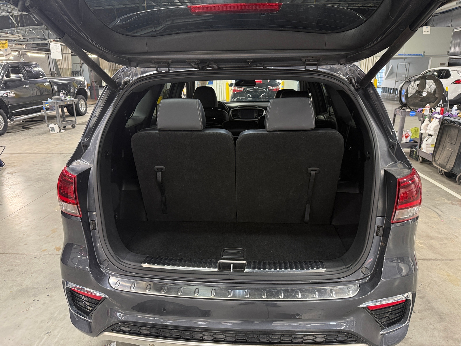 Thumbnail: 2019 Kia Sorento - 6