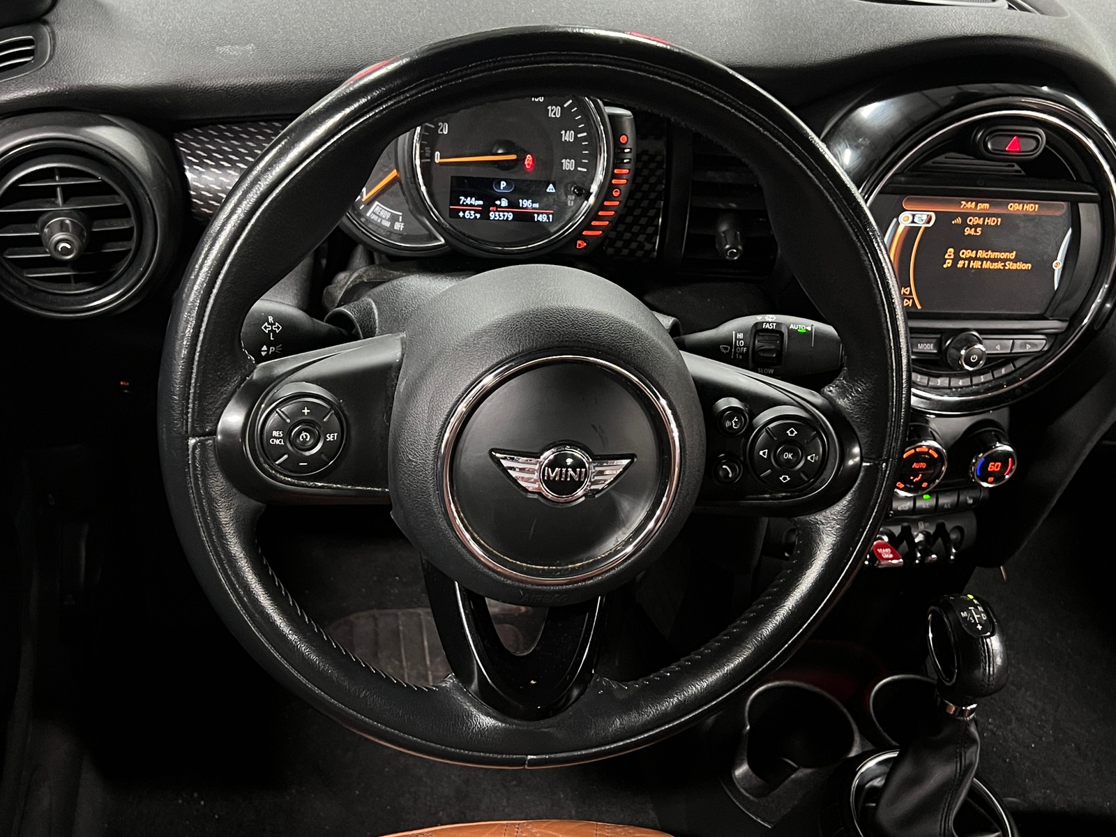 Thumbnail: 2017 MINI Cooper Convertible - 5