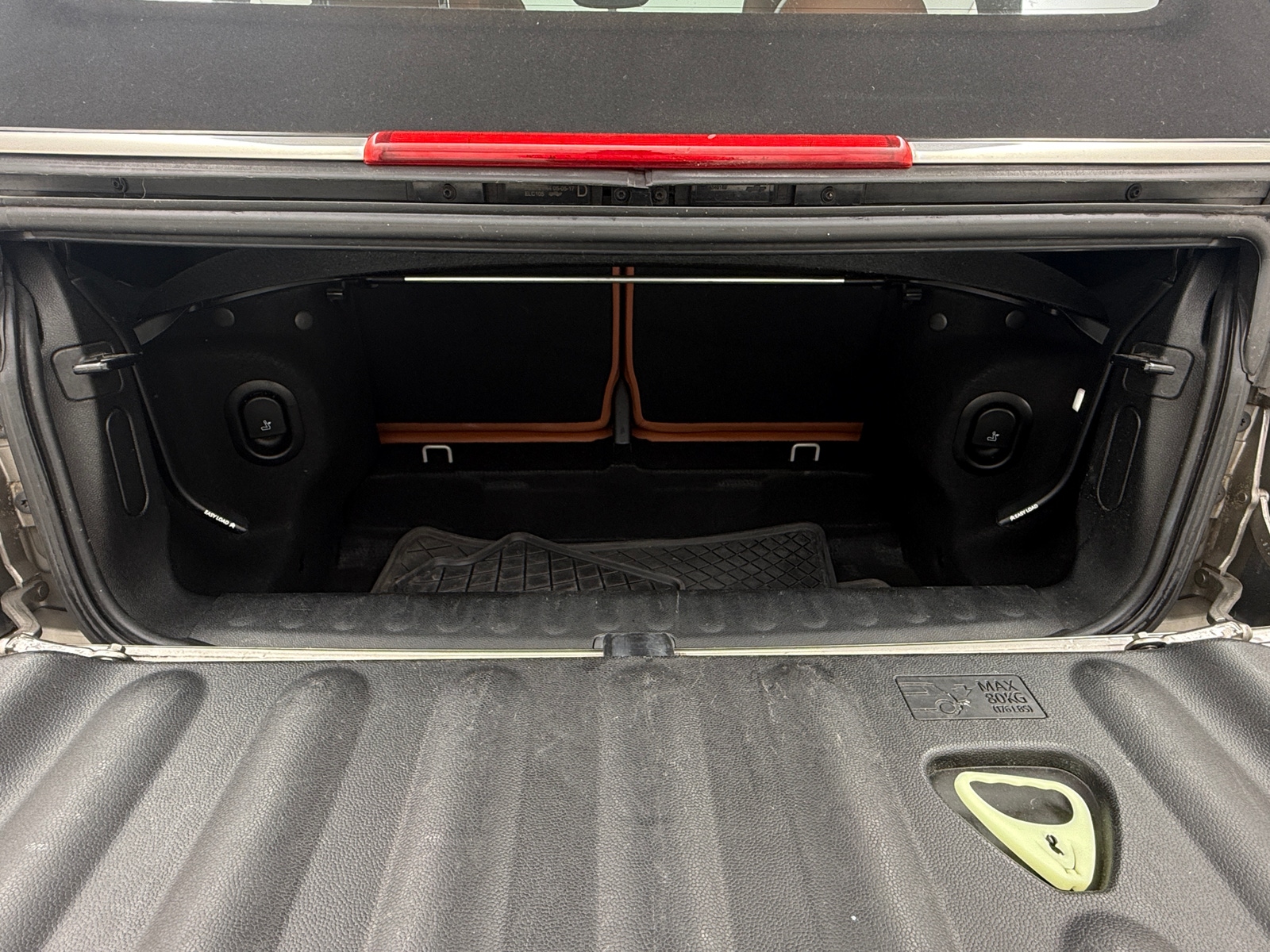 Thumbnail: 2017 MINI Cooper Convertible - 7