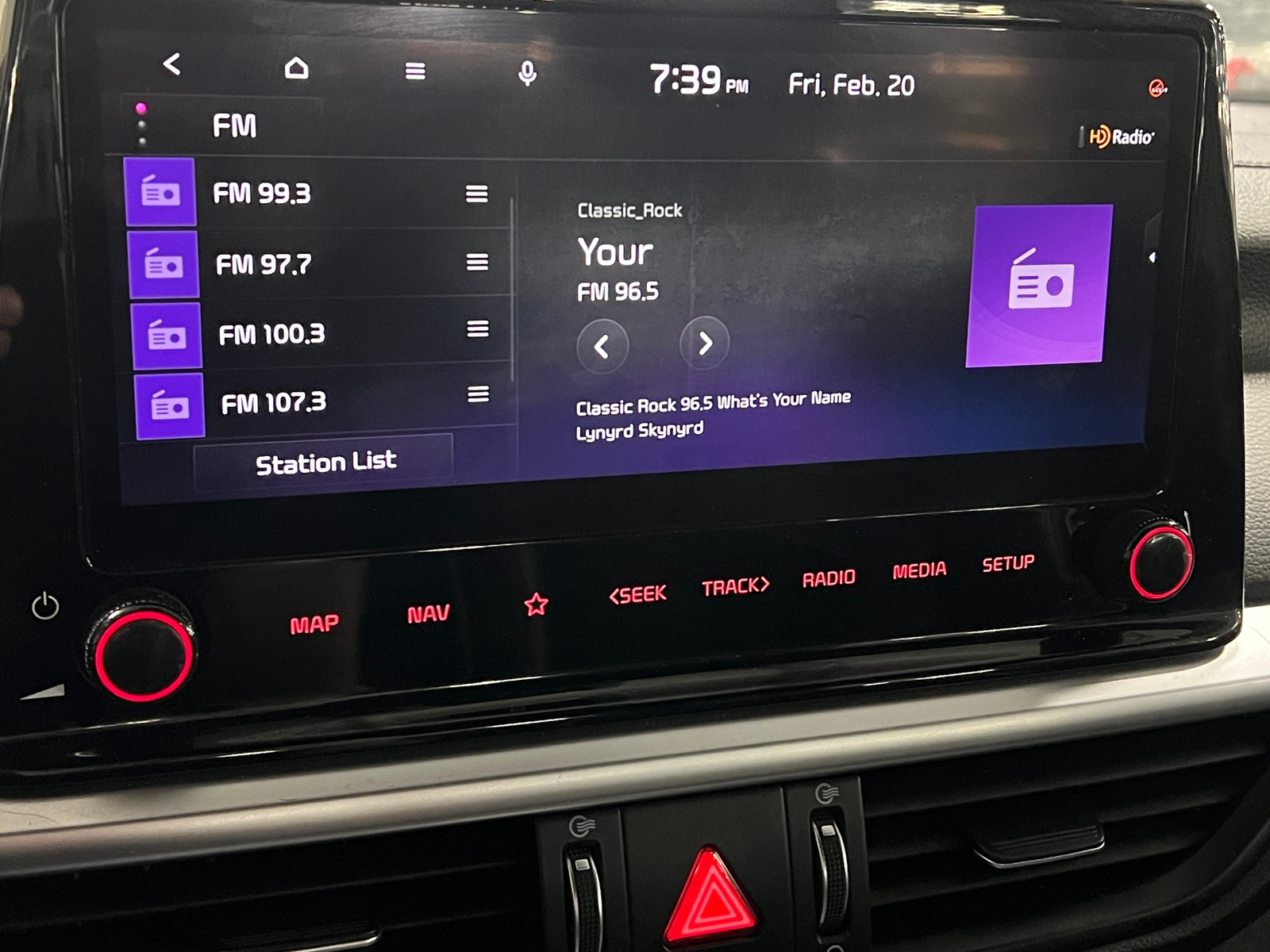 Thumbnail: 2023 Kia Forte - 4