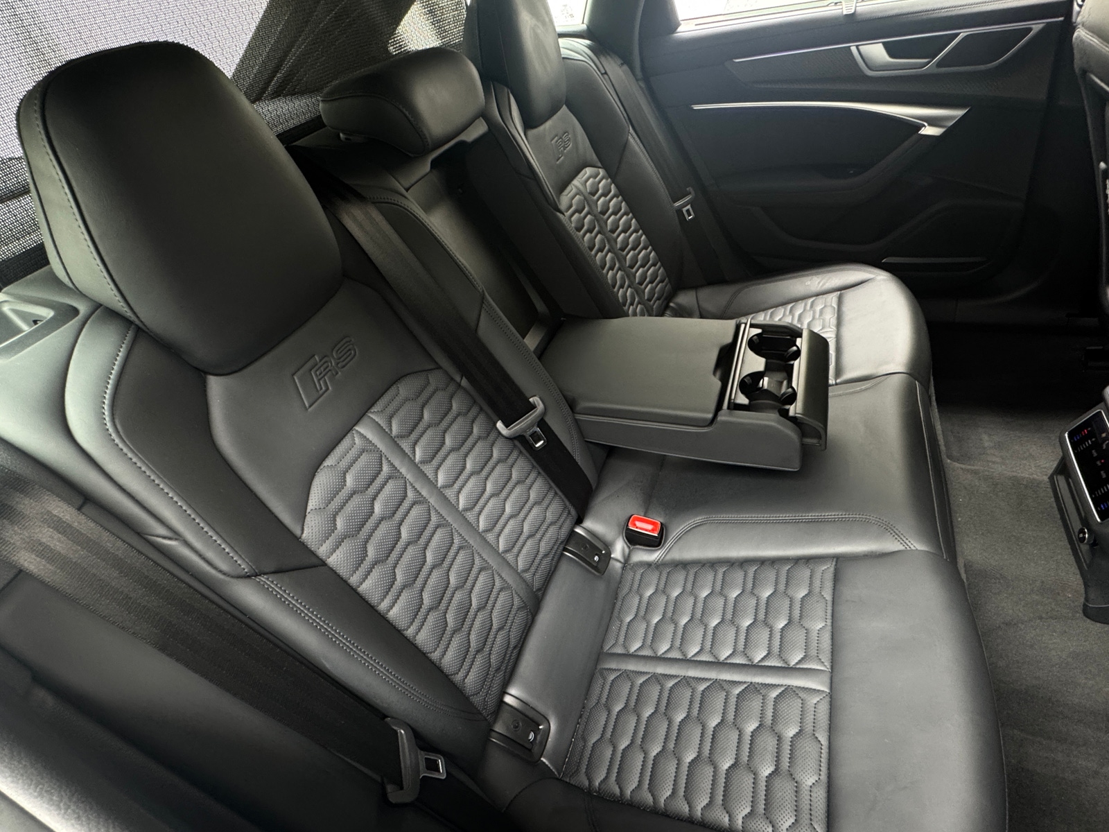 Thumbnail: 2024 Audi RS 6 - 5