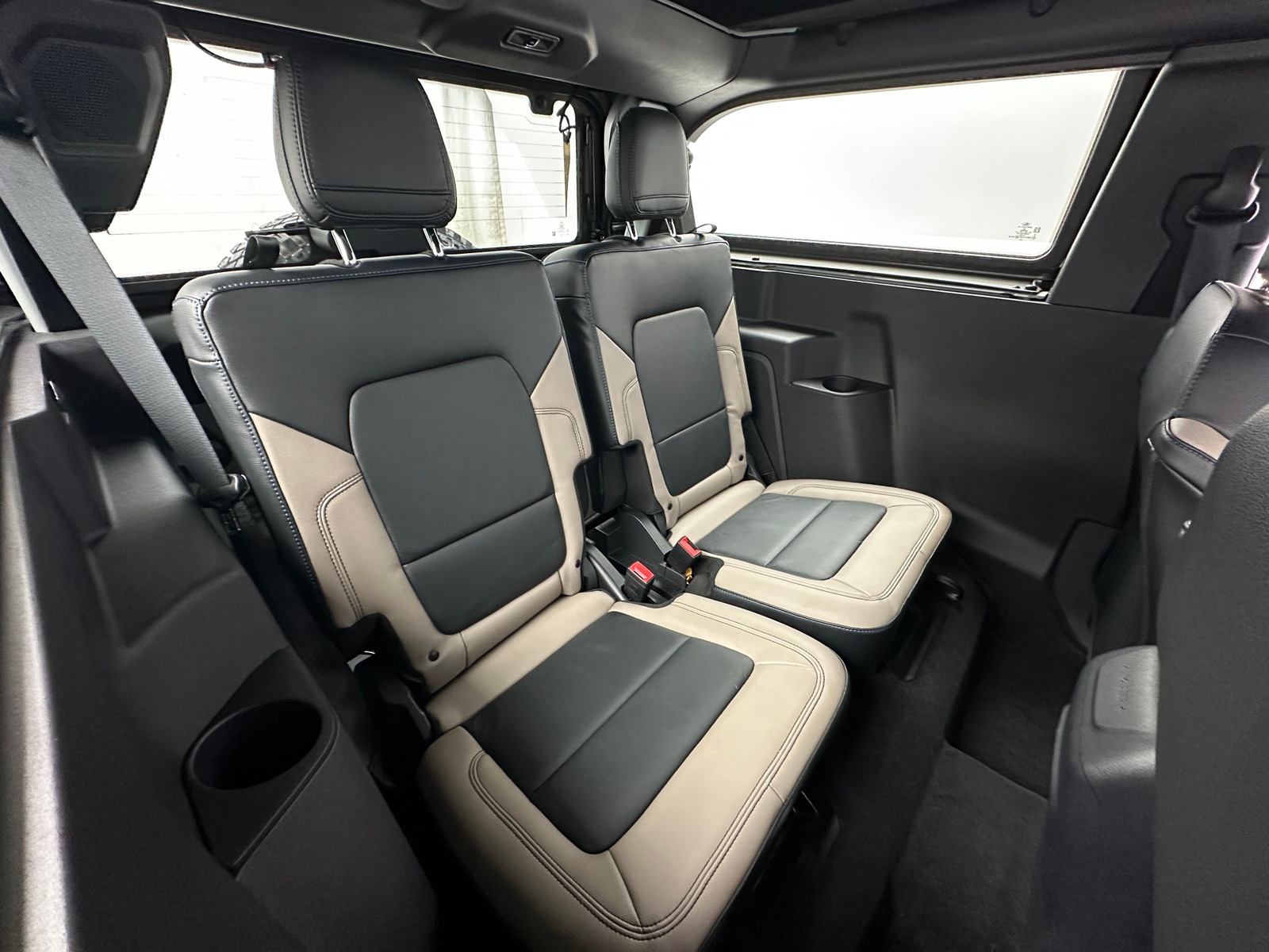 Thumbnail: 2022 Ford Bronco - 6