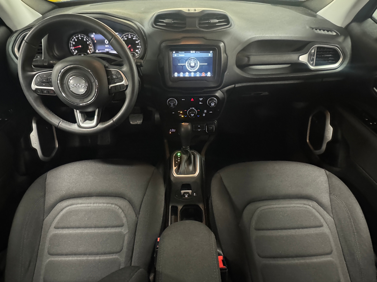 Thumbnail: 2021 Jeep Renegade - 3