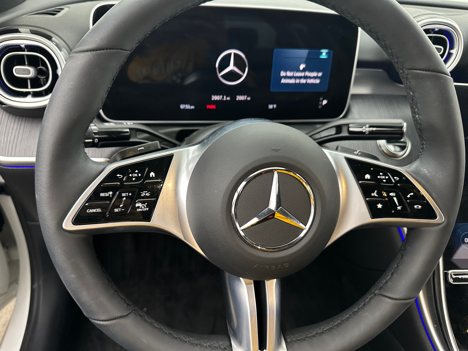 Thumbnail: 2025 Mercedes-Benz C-Class - 4