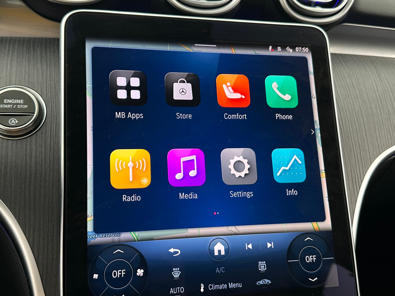 Thumbnail: 2025 Mercedes-Benz C-Class - 3