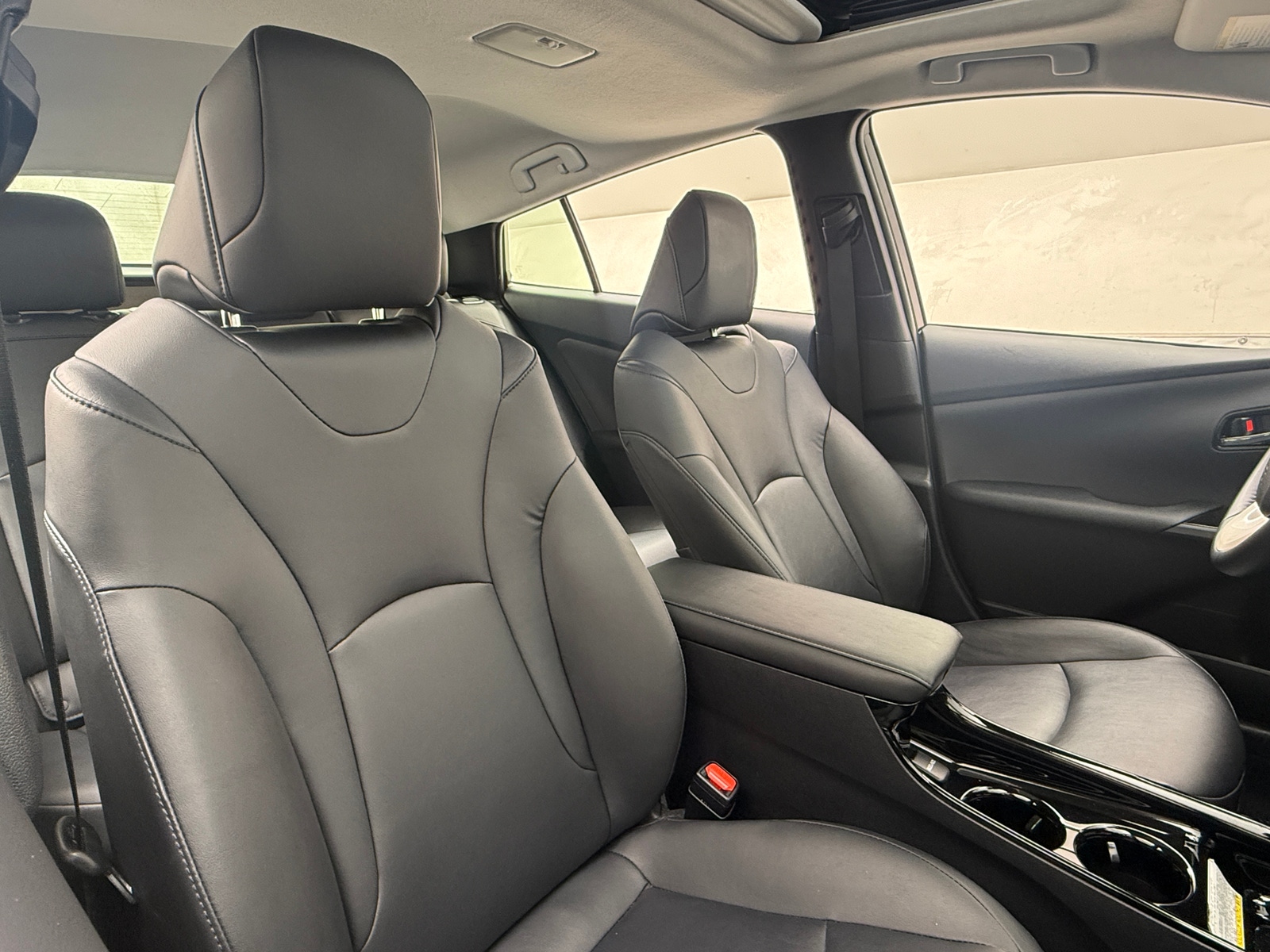 Thumbnail: 2018 Toyota Prius - 2