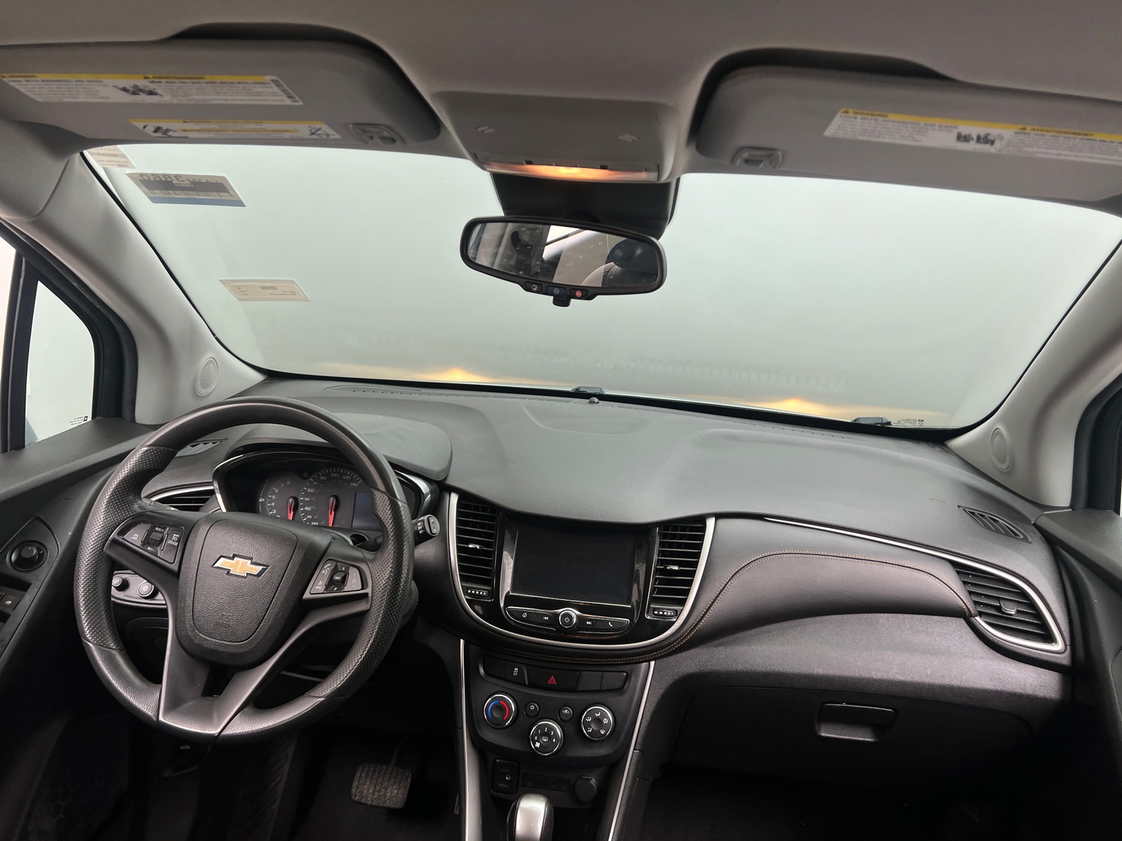 Thumbnail: 2017 Chevrolet Trax - 3