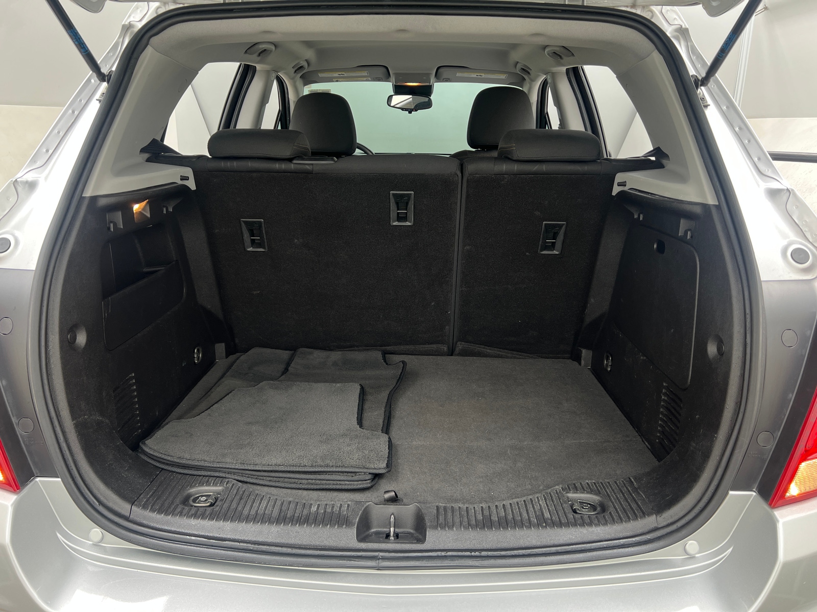 Thumbnail: 2017 Chevrolet Trax - 7