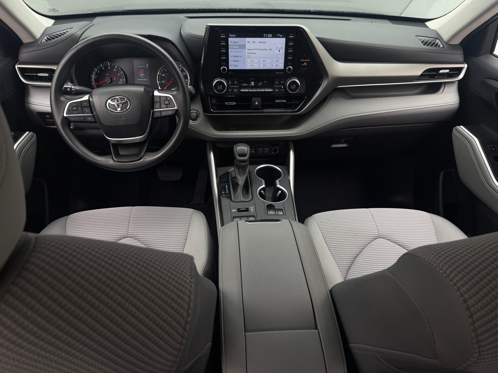 Thumbnail: 2022 Toyota Highlander - 3