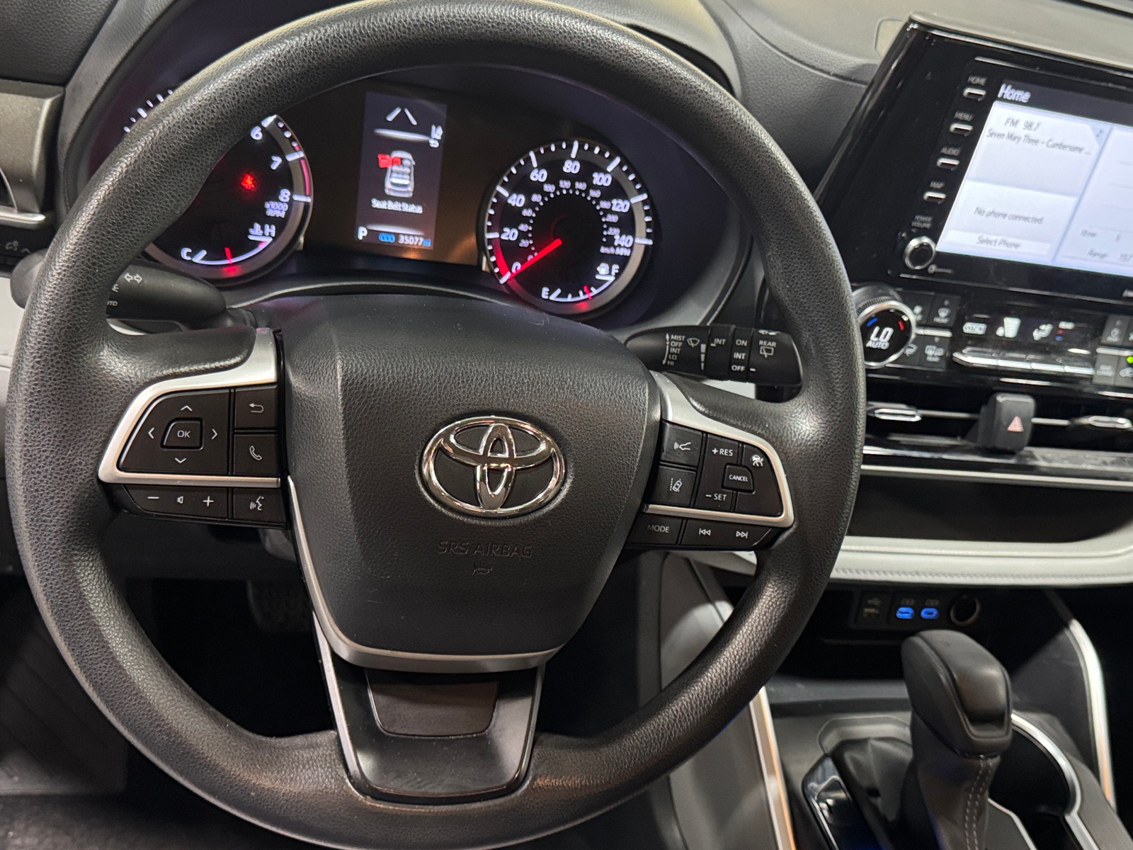 Thumbnail: 2022 Toyota Highlander - 5