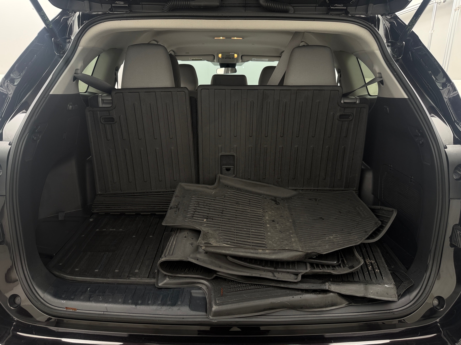 Thumbnail: 2022 Toyota Highlander - 7