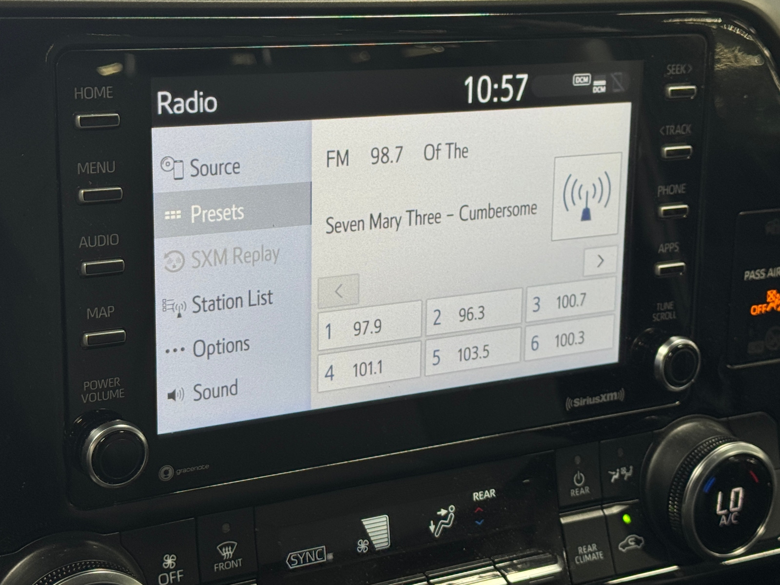 Thumbnail: 2022 Toyota Highlander - 4