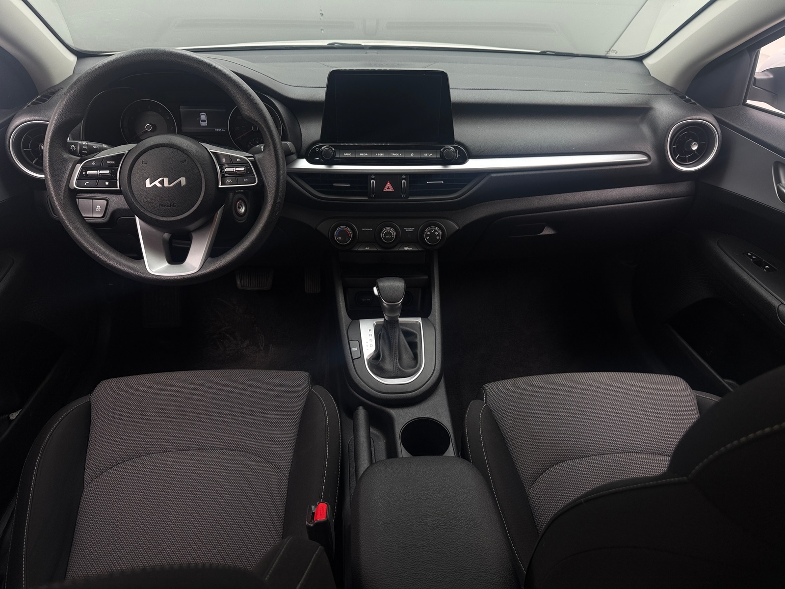 Thumbnail: 2024 Kia Forte - 3