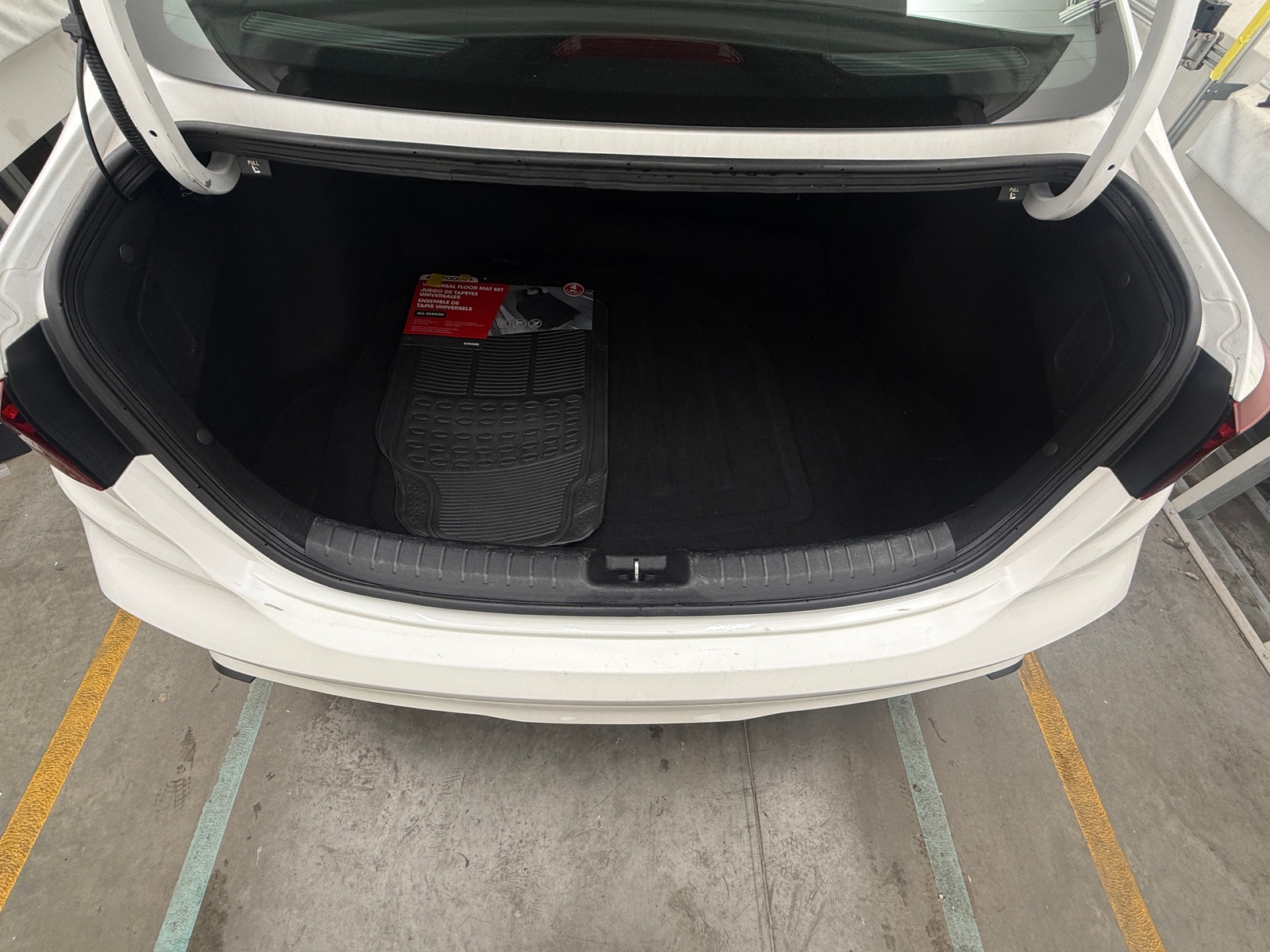 Thumbnail: 2024 Kia Forte - 7