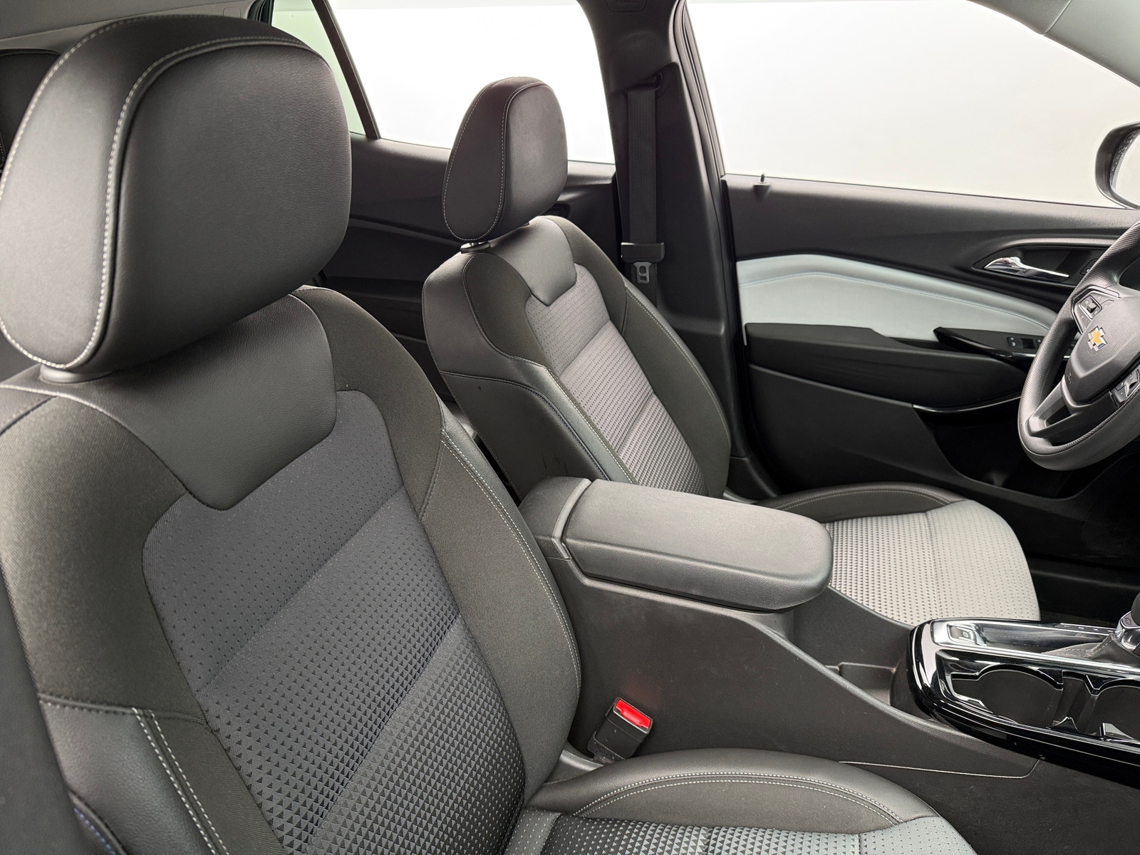 Thumbnail: 2025 Chevrolet Trax - 2