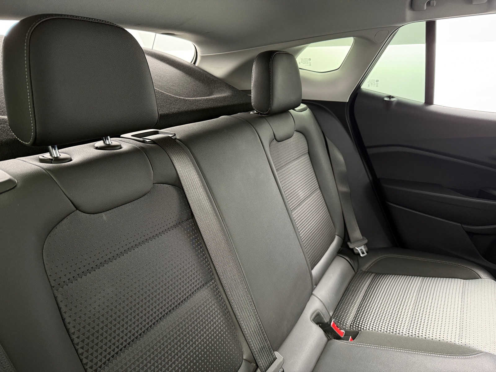 Thumbnail: 2025 Chevrolet Trax - 6