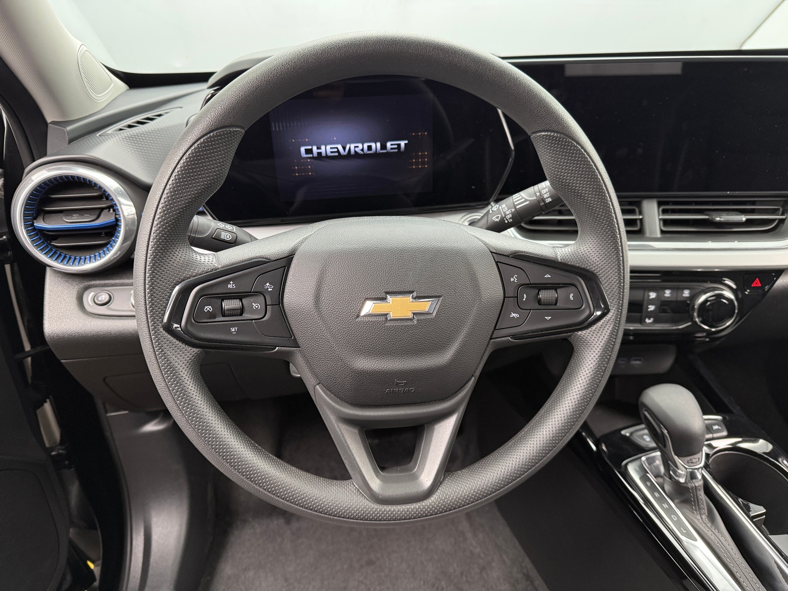 Thumbnail: 2025 Chevrolet Trax - 5
